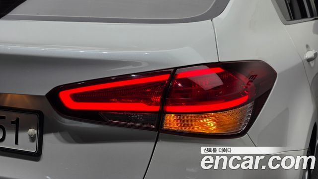 Kia K3 2017 — photo 9