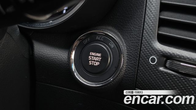 Kia K3 2017 — photo 27
