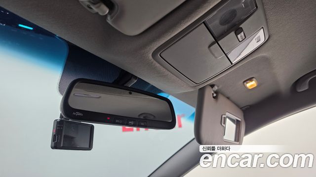 Kia K3 2017 — photo 29