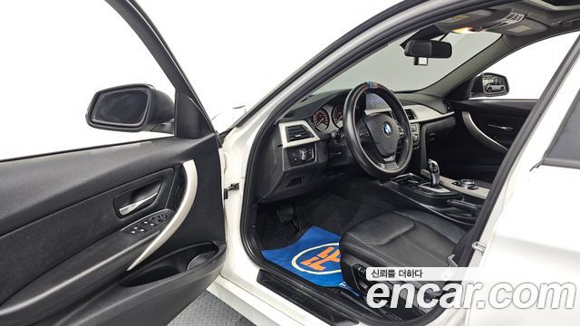 BMW 3-Series 2014 — photo 10