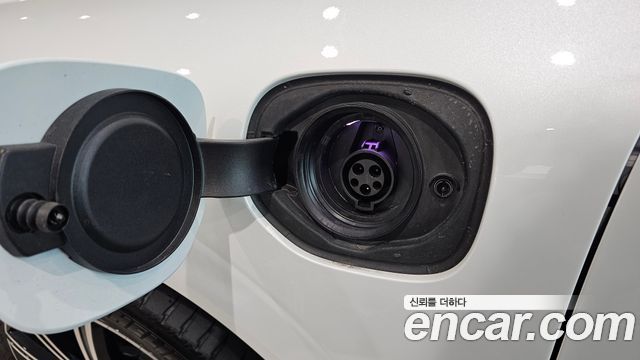 Volvo XC60 2021 — photo 33