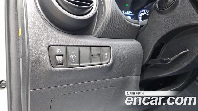 Hyundai Kona 2018 — photo 13