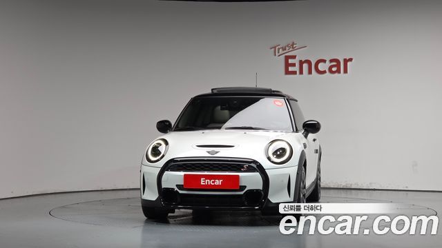 Mini Cooper 2023 — photo 3