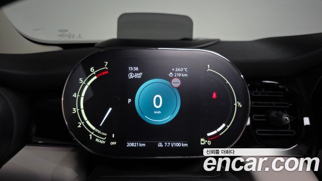Mini Cooper 2023 — photo 11