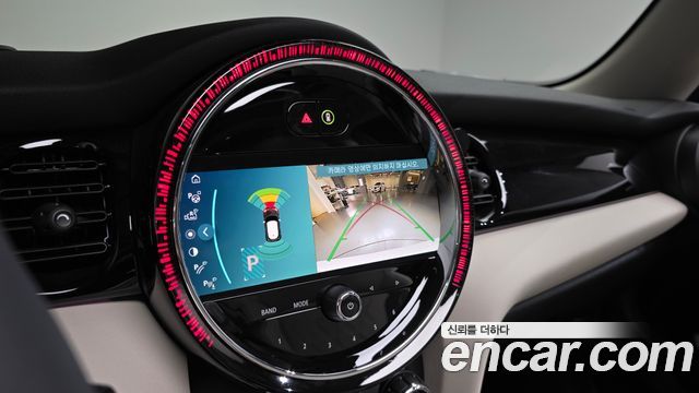 Mini Cooper 2023 — photo 21