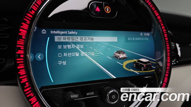 Mini Cooper 2023 — photo 25