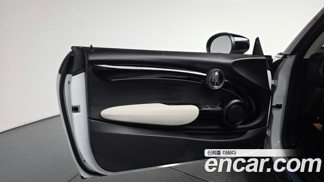 Mini Cooper 2023 — photo 14