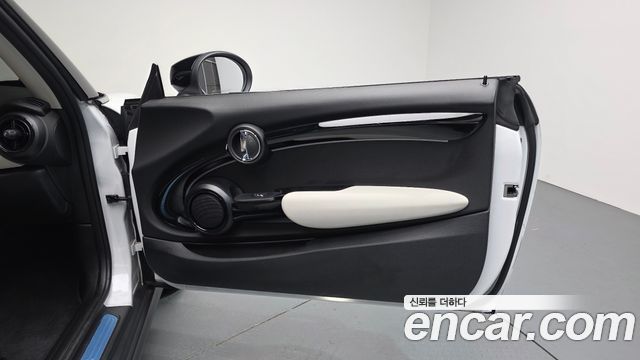 Mini Cooper 2023 — photo 15
