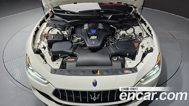 Maserati Ghibli 2020 — photo 6