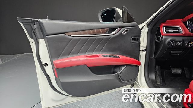 Maserati Ghibli 2020 — photo 14