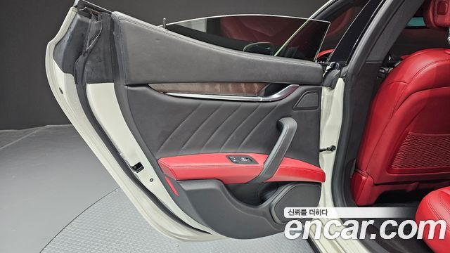Maserati Ghibli 2020 — photo 15
