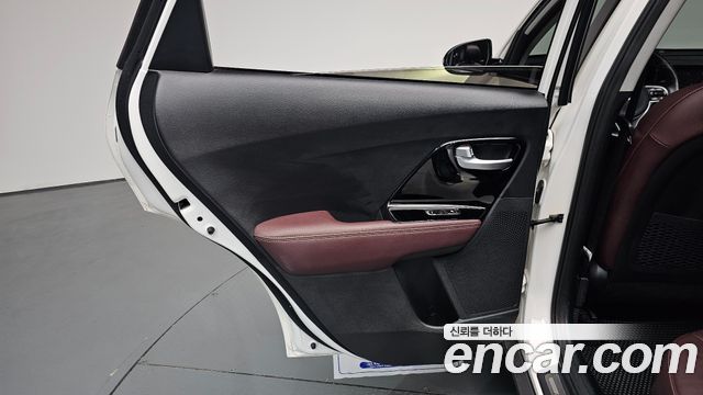Kia Niro 2022 — photo 15