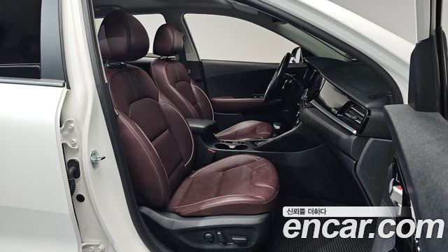 Kia Niro 2022 — photo 16