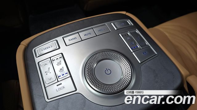 Genesis G80 2021 — photo 30