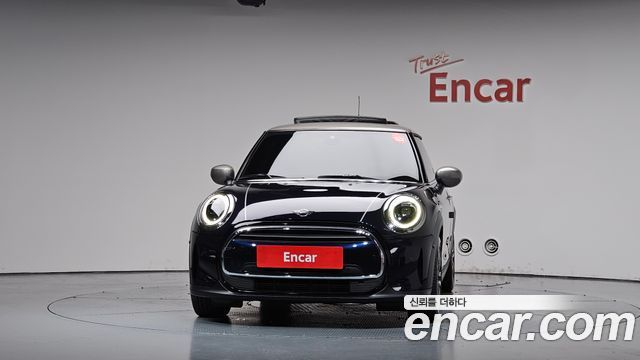Mini Cooper 2022 — photo 3