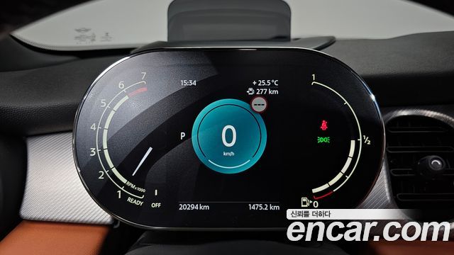 Mini Cooper 2022 — photo 11