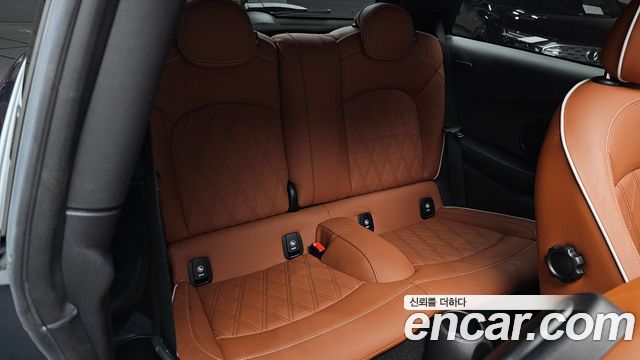 Mini Cooper 2022 — photo 18