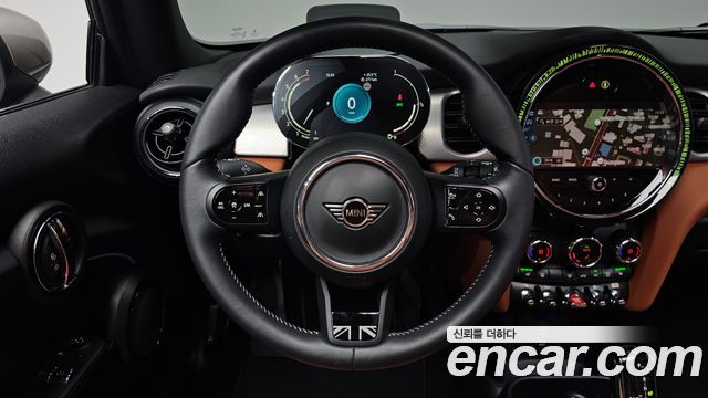 Mini Cooper 2022 — photo 19