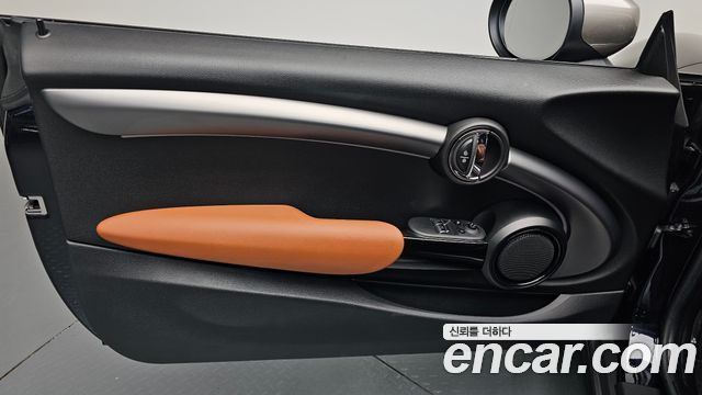 Mini Cooper 2022 — photo 14