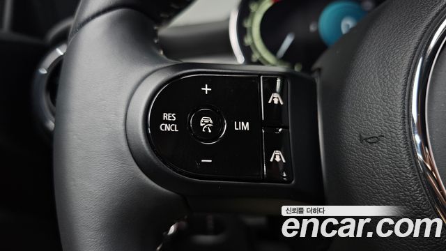 Mini Cooper 2022 — photo 30