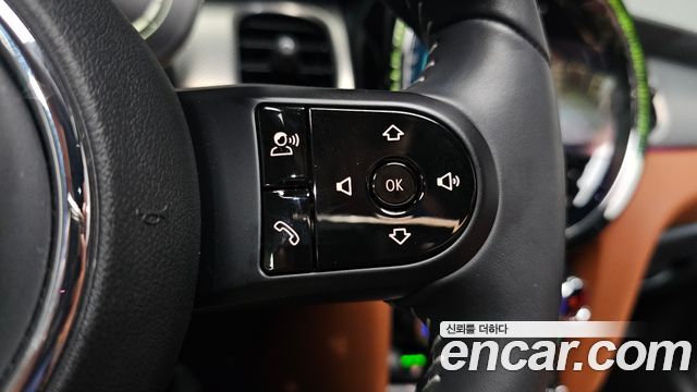 Mini Cooper 2022 — photo 31