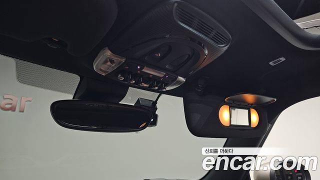 Mini Cooper 2022 — photo 32