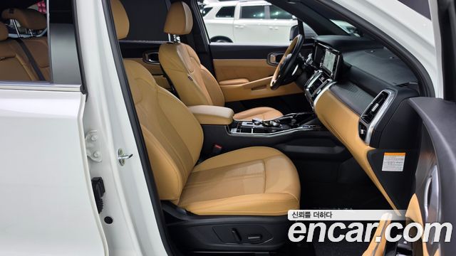 Kia Sorento 2022 — photo 16