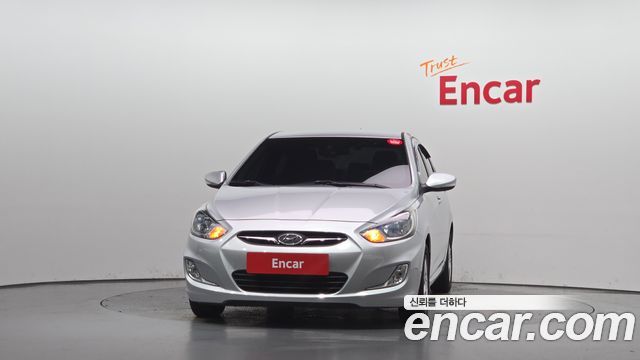 Hyundai Accent 2015 — photo 3