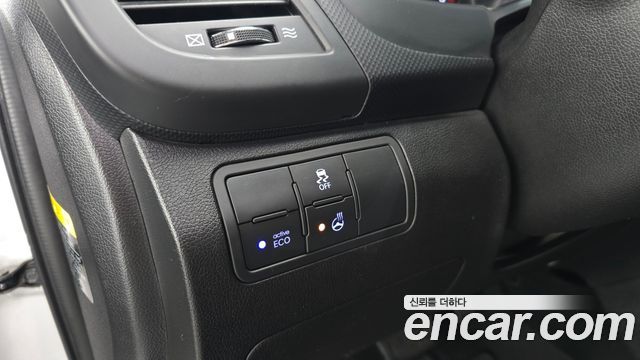 Hyundai Accent 2015 — photo 27