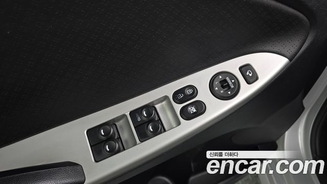 Hyundai Accent 2015 — photo 28