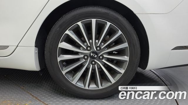 Kia K7 2018 — photo 7