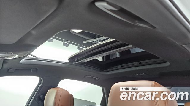 Audi e-tron 2022 — photo 16