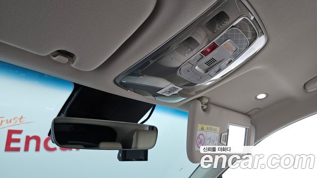Genesis GV70 2023 — photo 29