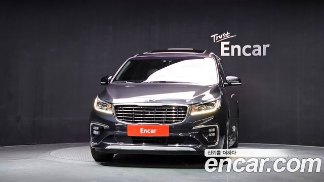 Kia Canival 2019 — photo 3