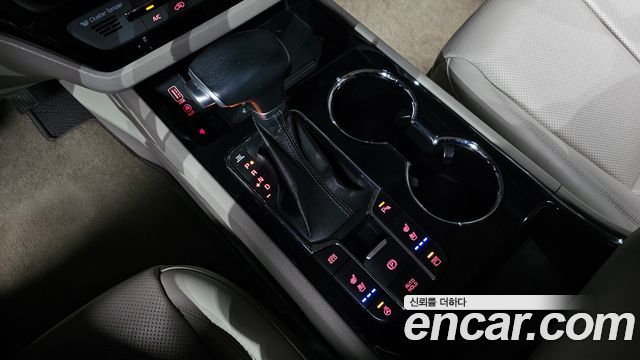 Kia Canival 2019 — photo 12