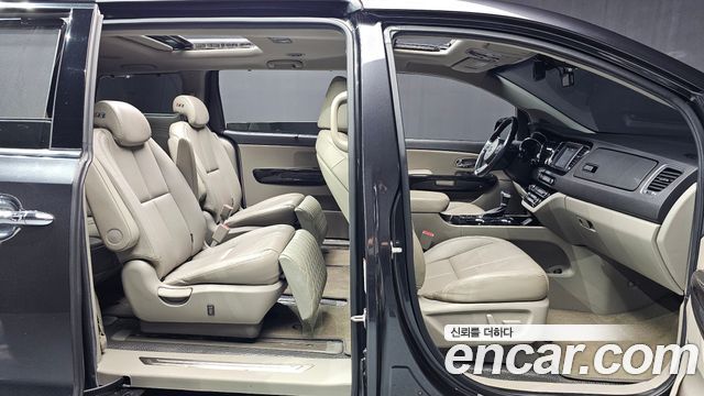 Kia Canival 2019 — photo 19