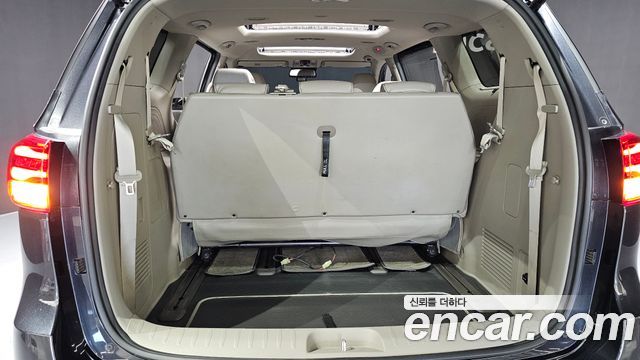 Kia Canival 2019 — photo 35