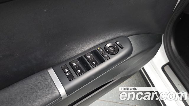 Hyundai Grandeur 2023 — photo 28