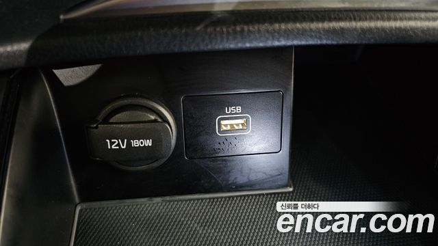 Kia K9 2019 — photo 27