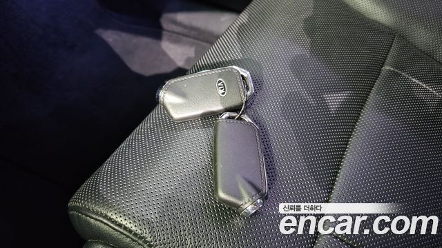 Kia K9 2019 — photo 32