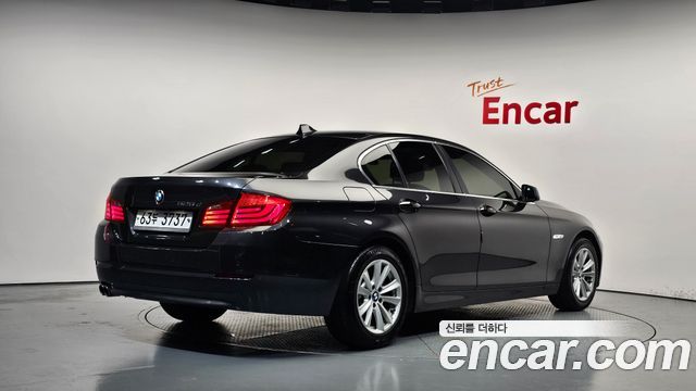 BMW 5-Series 2013 — photo 2