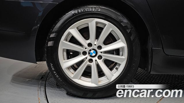 BMW 5-Series 2013 — photo 5
