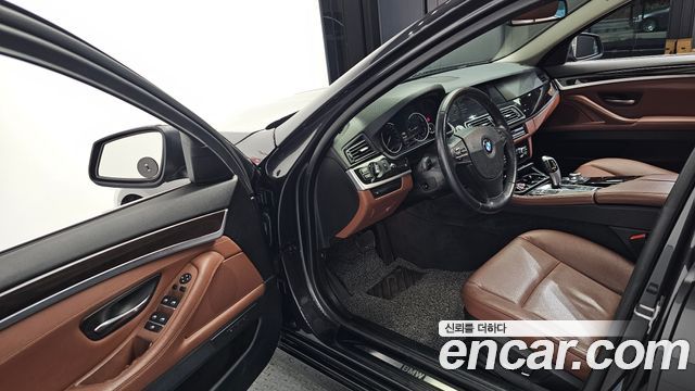 BMW 5-Series 2013 — photo 10