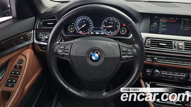 BMW 5-Series 2013 — photo 13