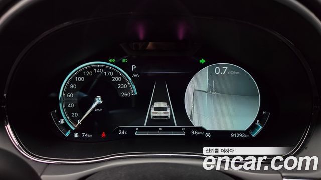 Genesis GV70 2023 — photo 11