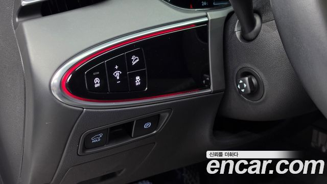 Genesis GV70 2023 — photo 24