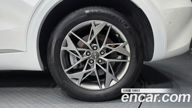 Genesis GV70 2023 — photo 7