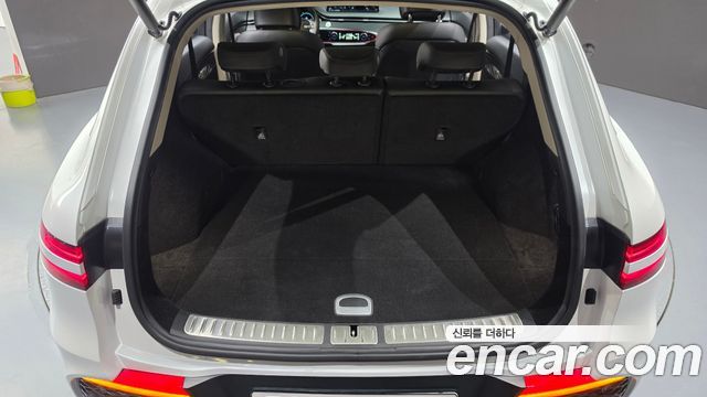 Genesis GV70 2023 — photo 33