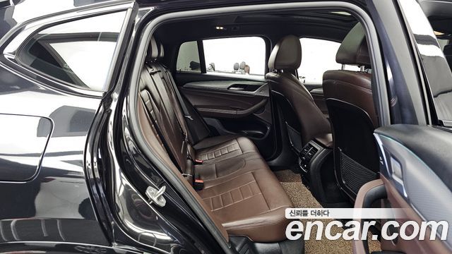 BMW X4 2021 — photo 18