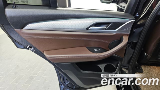 BMW X4 2021 — photo 15
